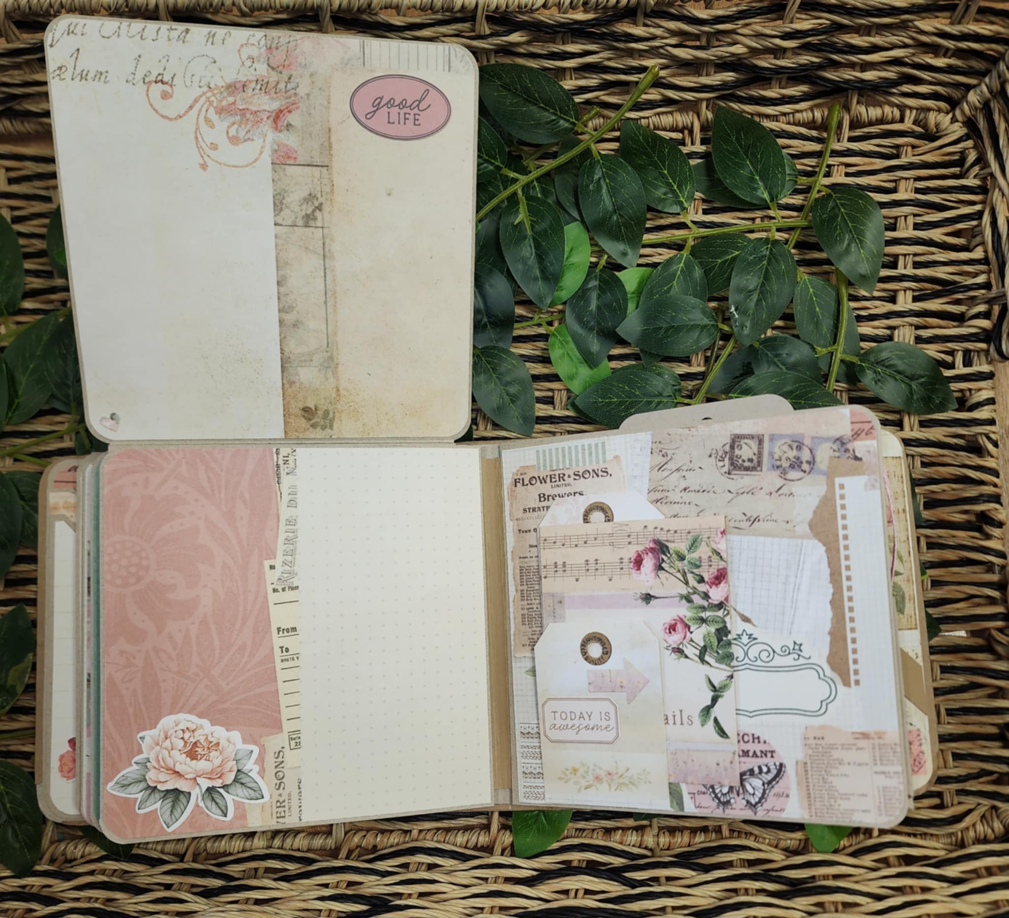 April Interactive Album Workshop with Julie D.